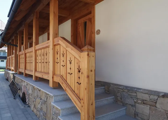 Vip y Folk Residence